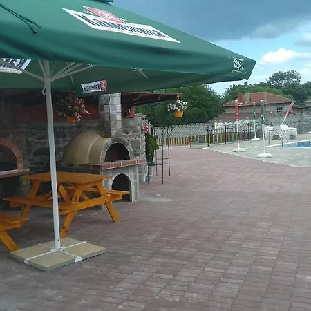 Къща За Гости Щъркелите Guest house *