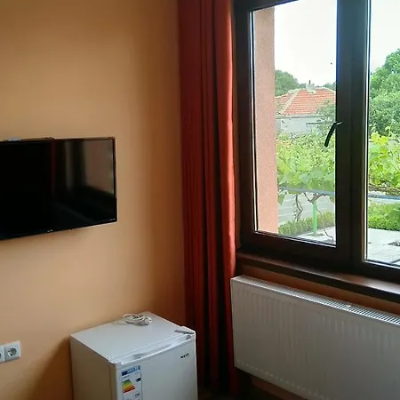 Къща За Гости Щъркелите Guest house