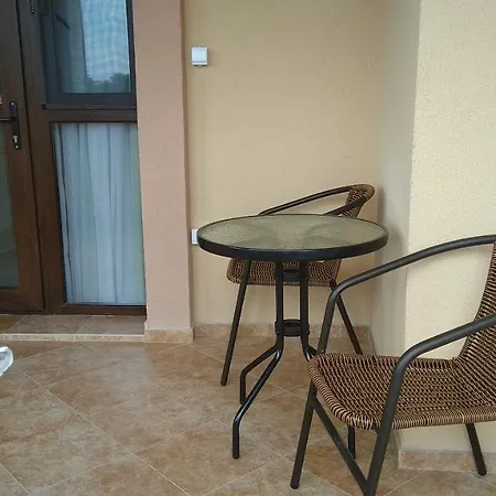 Къща За Гости Щъркелите Guest house